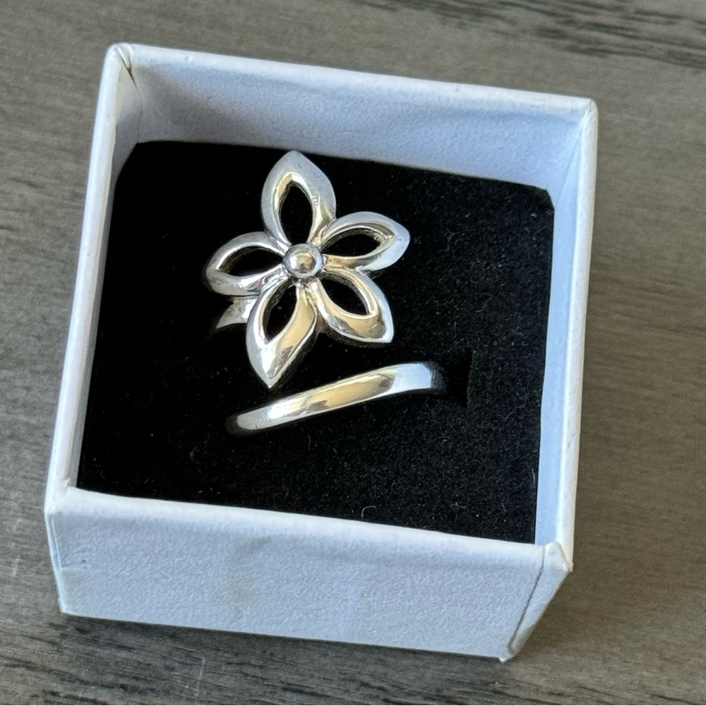 Flower Sterling Silver Ring